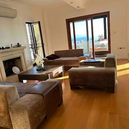 Вилла With Sea View & Pool Бодрум